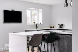 Breakfast Bar- click for photo gallery